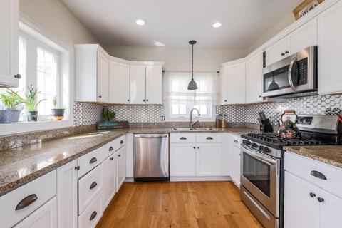 34 Summer St, Barre, MA 01005 photo 3