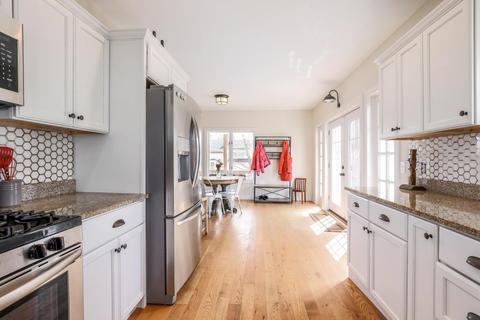 34 Summer St, Barre, MA 01005 photo 6