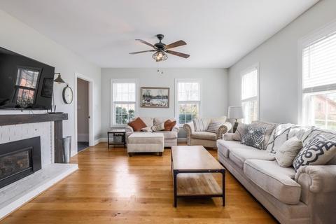 34 Summer St, Barre, MA 01005 photo 12
