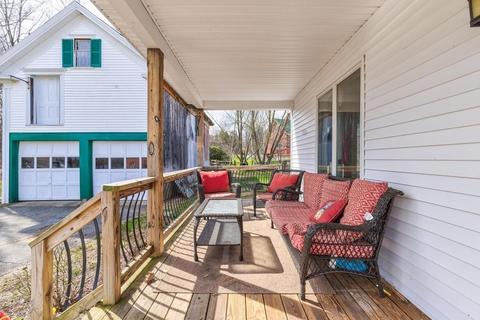 34 Summer St, Barre, MA 01005 photo 2