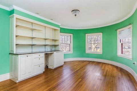 135 Aspinwall Ave, Brookline, MA 02446 photo 21