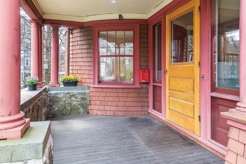 135 Aspinwall Ave, Brookline, MA 02446 photo 3