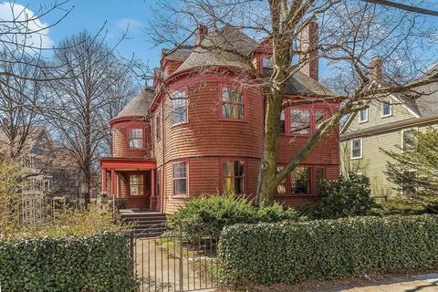 135 Aspinwall Ave, Brookline, MA 02446 photo 1