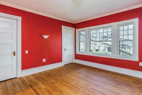 135 Aspinwall Ave, Brookline, MA 02446 photo 22