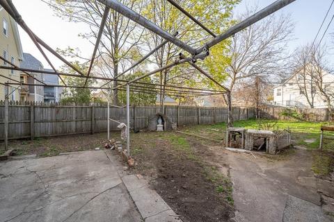 215 White St, Springfield, MA 01108 photo 28
