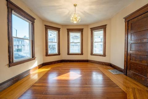 215 White St, Springfield, MA 01108 photo 12