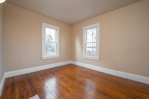 215 White St, Springfield, MA 01108 photo 21