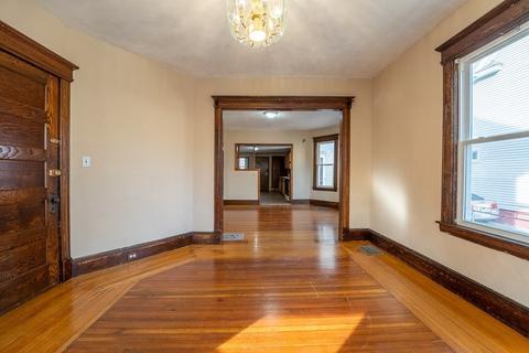 215 White St, Springfield, MA 01108 photo 13