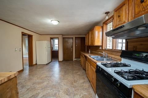 215 White St, Springfield, MA 01108 photo 7