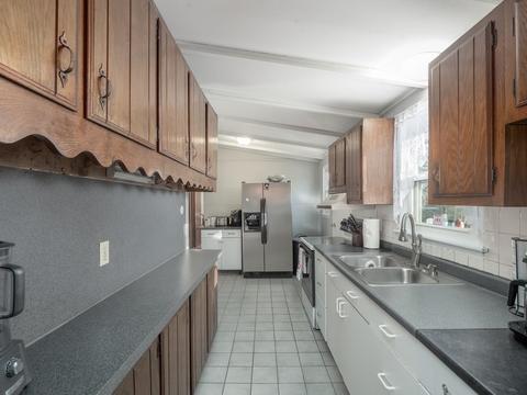 36 Lehigh St, Springfield, MA 01104 photo 19