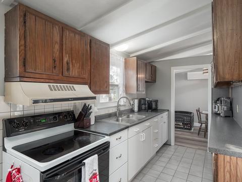 36 Lehigh St, Springfield, MA 01104 photo 17