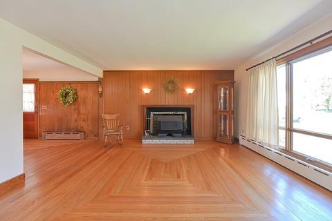 1 Myrtle St, Mendon, MA 01756 photo 5