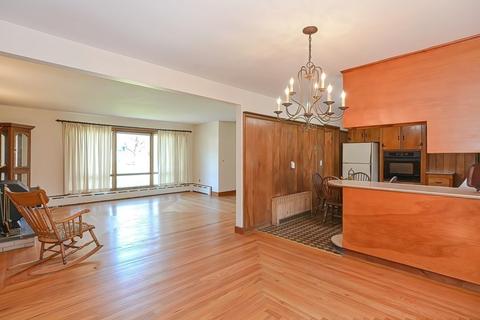 1 Myrtle St, Mendon, MA 01756 photo 7