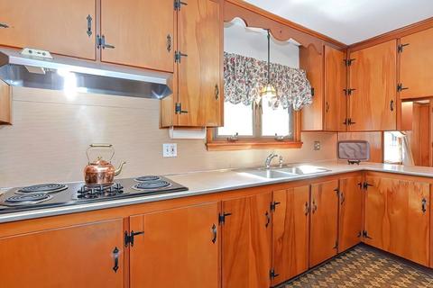 1 Myrtle St, Mendon, MA 01756 photo 9