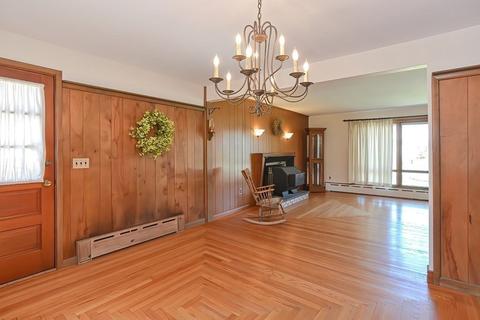 1 Myrtle St, Mendon, MA 01756 photo 6