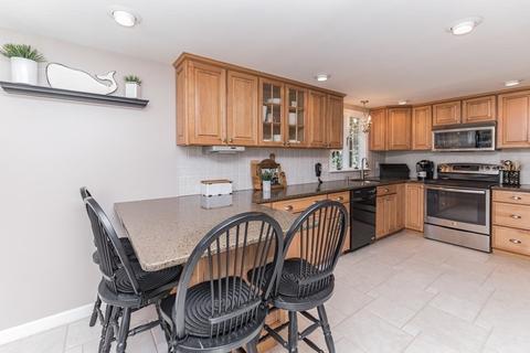 3 Robinhood Rd, Wareham, MA 02571 photo 3