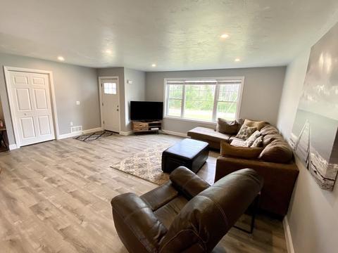 8 Mill St #B, Wareham, MA 02576 photo 4