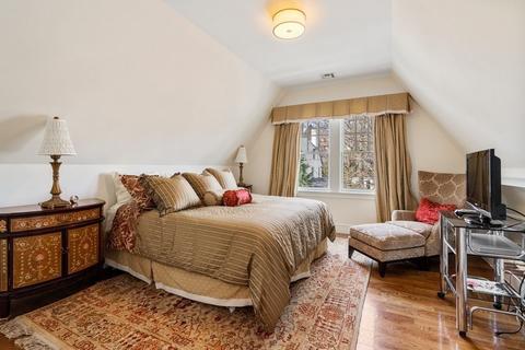36 Druce St, Brookline, MA 02445 photo 24