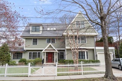 36 Druce St, Brookline, MA 02445 photo 1