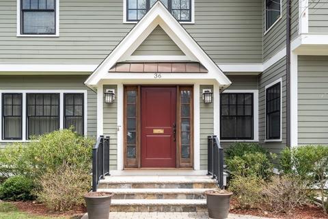 36 Druce St, Brookline, MA 02445 photo 2