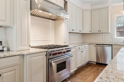 36 Druce St, Brookline, MA 02445 photo 9