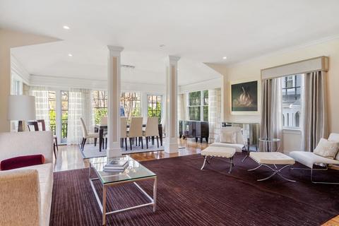 36 Druce St, Brookline, MA 02445 photo 13