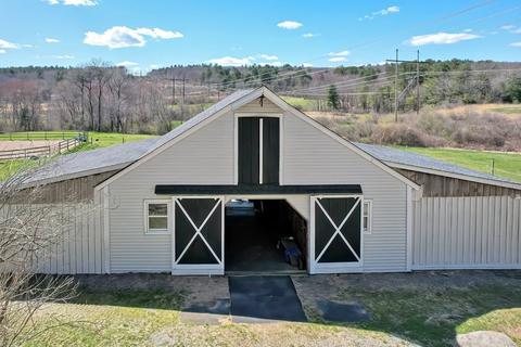 96 Fowler St, Upton, MA 01568 photo 4