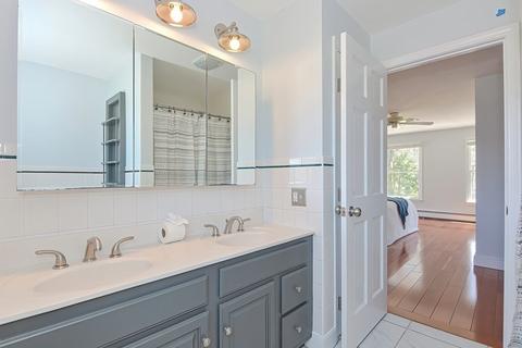 96 Fowler St, Upton, MA 01568 photo 24