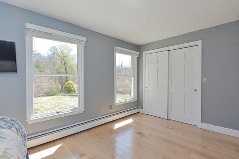 96 Fowler St, Upton, MA 01568 photo 30