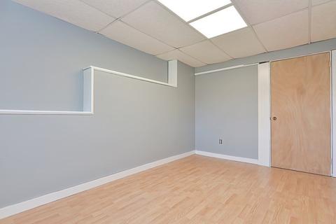 96 Fowler St, Upton, MA 01568 photo 37