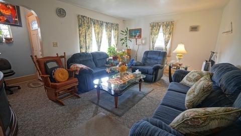 58 Rollins St, Springfield, MA 01109 photo 5