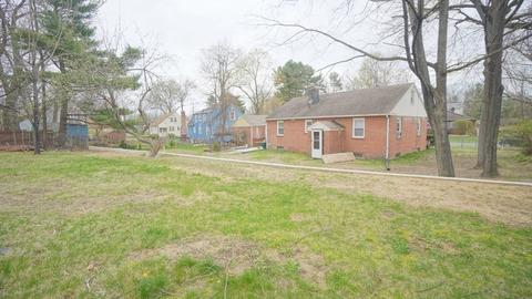 58 Rollins St, Springfield, MA 01109 photo 18