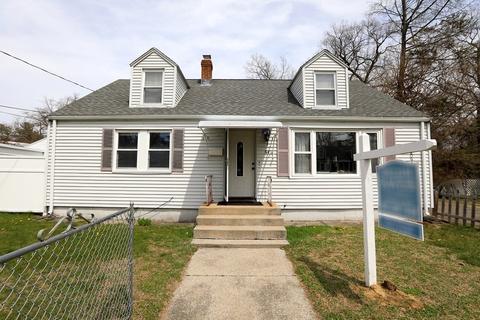 54 Amore Rd, Springfield, MA 01109 photo 1