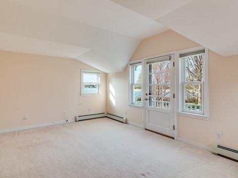 4 Cambridge Ave, Gloucester, MA 01930 photo 12