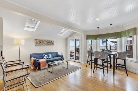35 Maple Ave, Nahant, MA 01908 photo 4