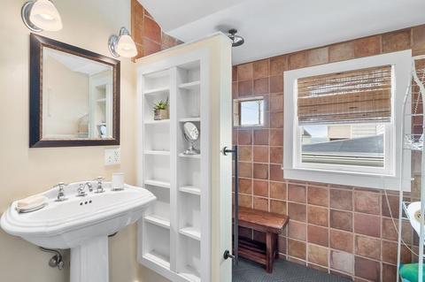 35 Maple Ave, Nahant, MA 01908 photo 9