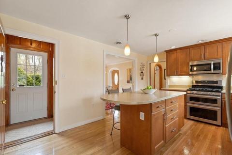 1000 Brook Rd, Milton, MA 02186 photo 24
