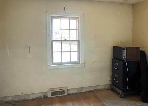 447 Plumtree Rd, Springfield, MA 01118 photo 7