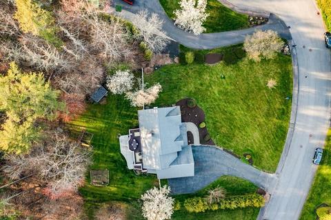 146 Suzanne Dr, Raynham, MA 02767 photo 2