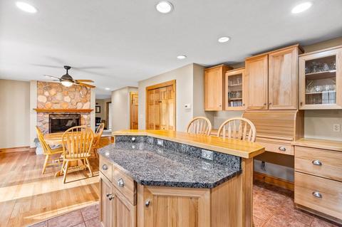 146 Suzanne Dr, Raynham, MA 02767 photo 13
