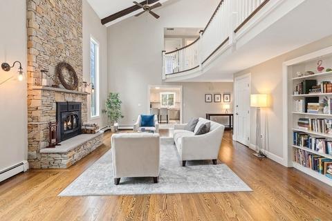 8 Samos Cir, Middleton, MA 01949 photo 8