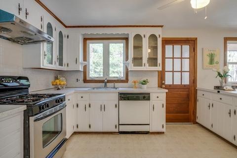 65 Martin Rd, Reading, MA 01867 photo 9