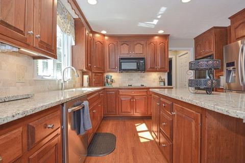 175 East St, Upton, MA 01568 photo 10