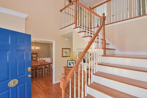 175 East St, Upton, MA 01568 photo 4