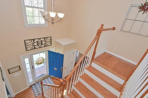 175 East St, Upton, MA 01568 photo 6