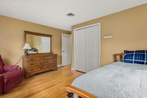 15 Sandra Ln, Reading, MA 01867 photo 25