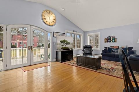 15 Sandra Ln, Reading, MA 01867 photo 17
