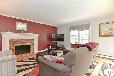 83 Macarthur Rd, Northbridge, MA 01534 photo 4