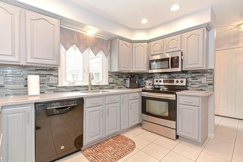 83 Macarthur Rd, Northbridge, MA 01534 photo 9