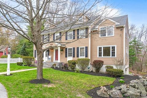 78 Ashley Pl, Reading, MA 01867 photo 2
